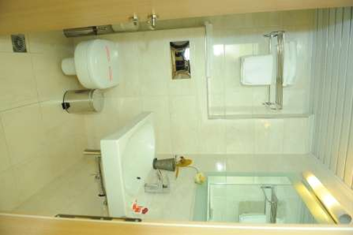 Hotel Avra
