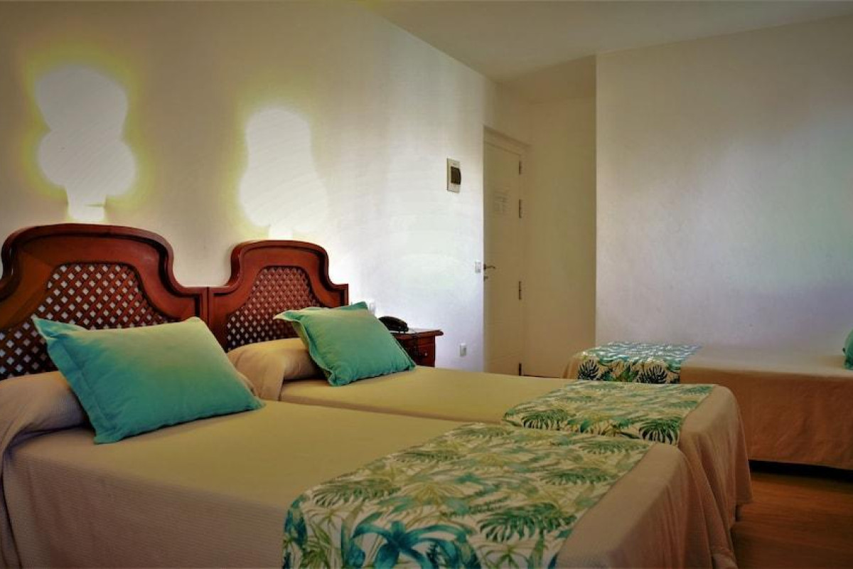 Hotel Ayamontino