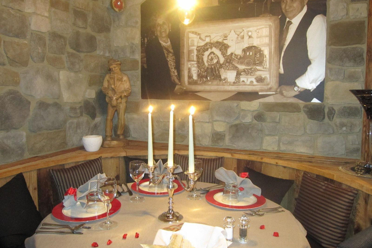 Hotel Azola
