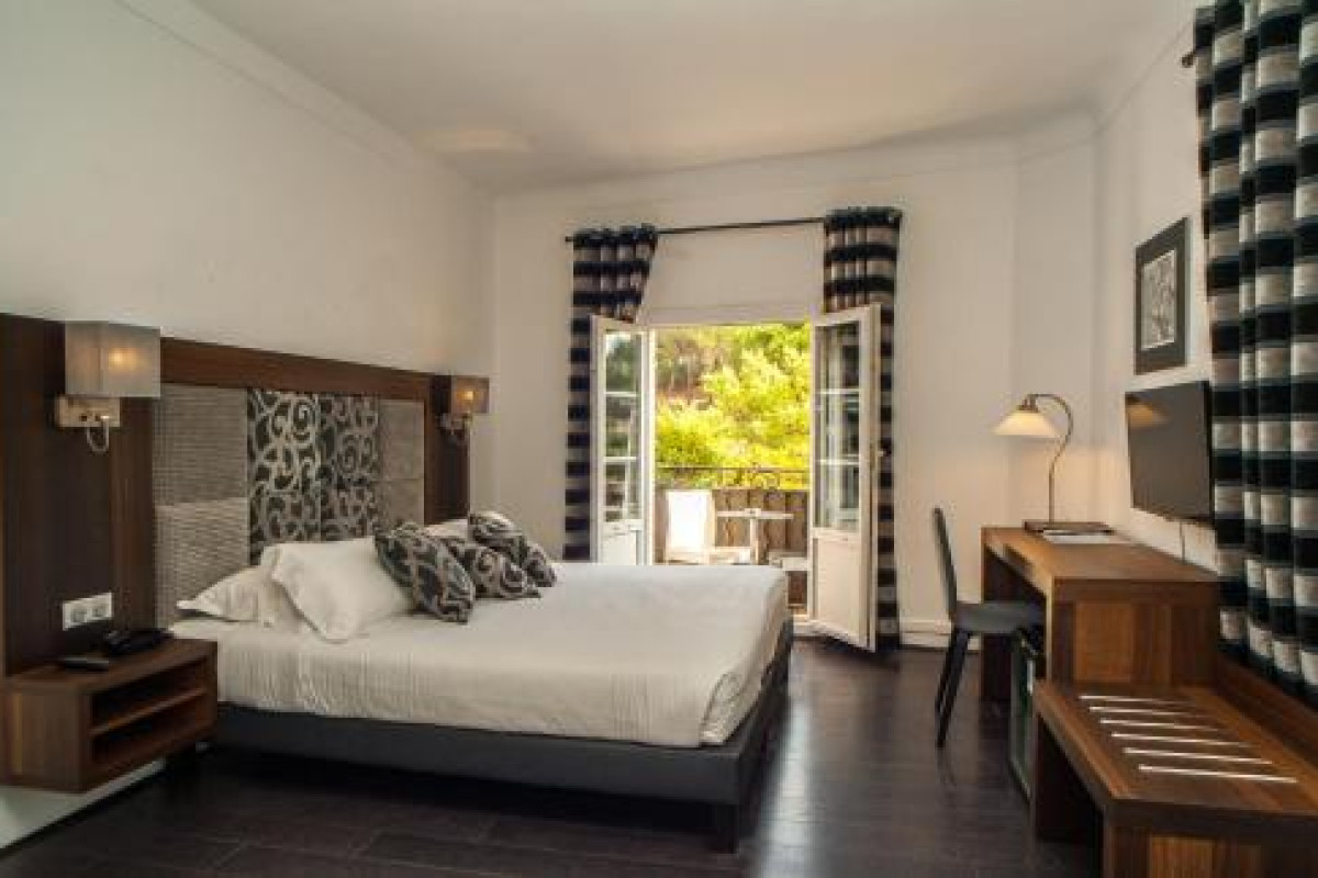 Hotel B Lodge