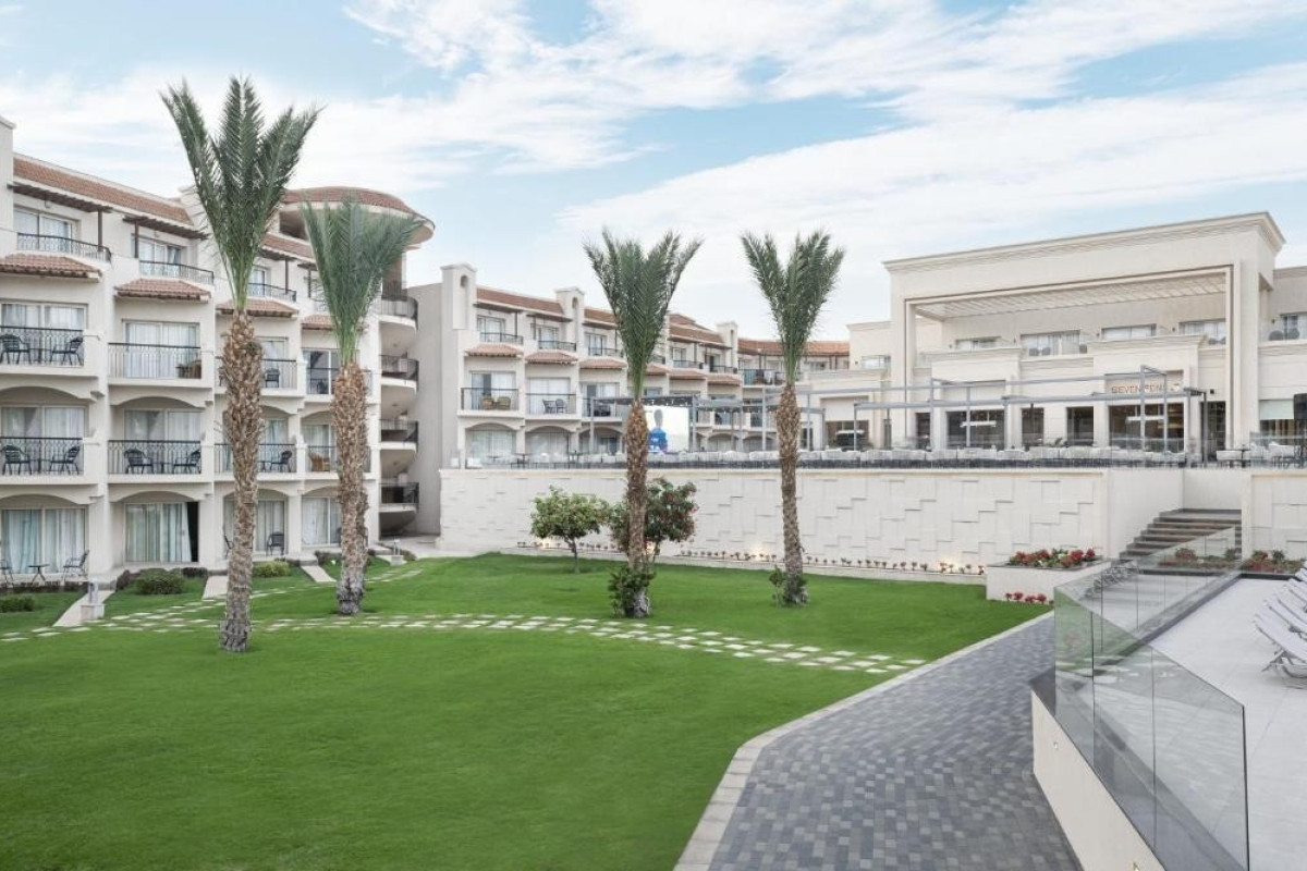 The V Luxury Resort Sahl Hasheesh