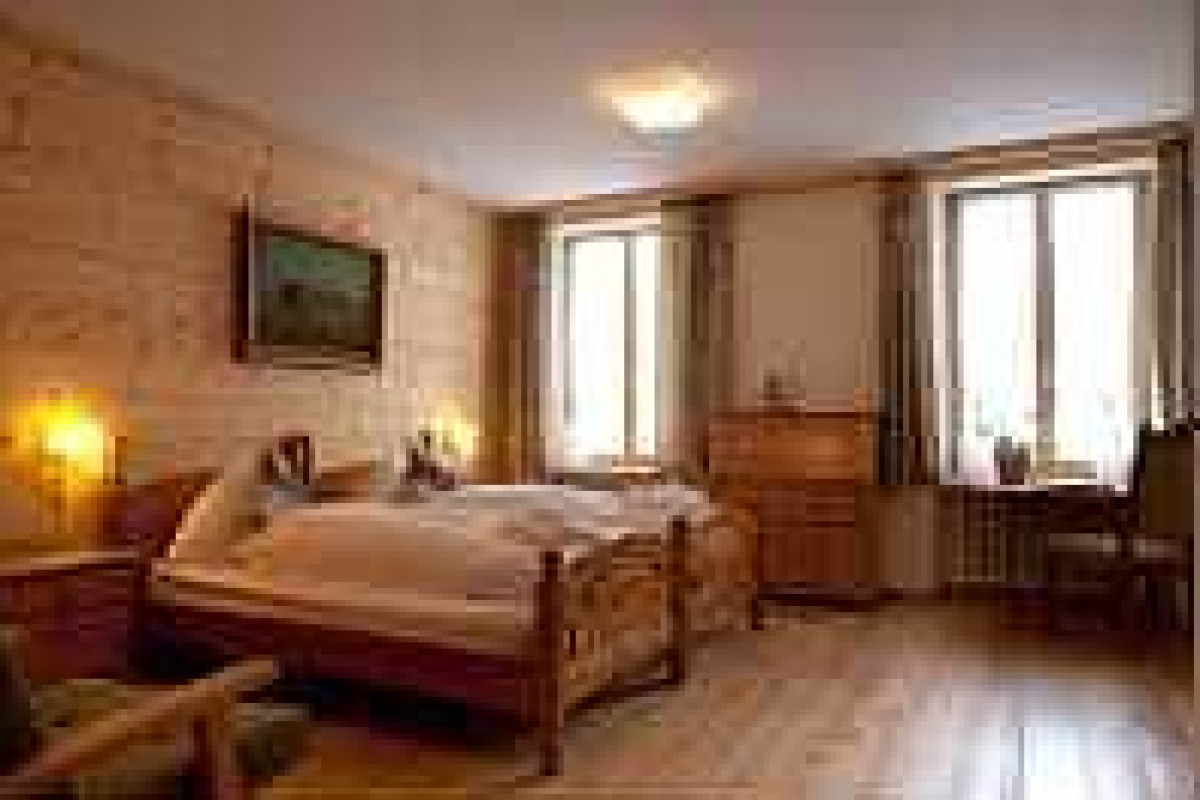 Hotel Bad Serneus