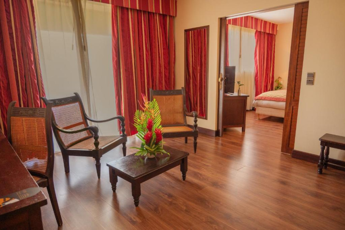 Hotel Bakoua