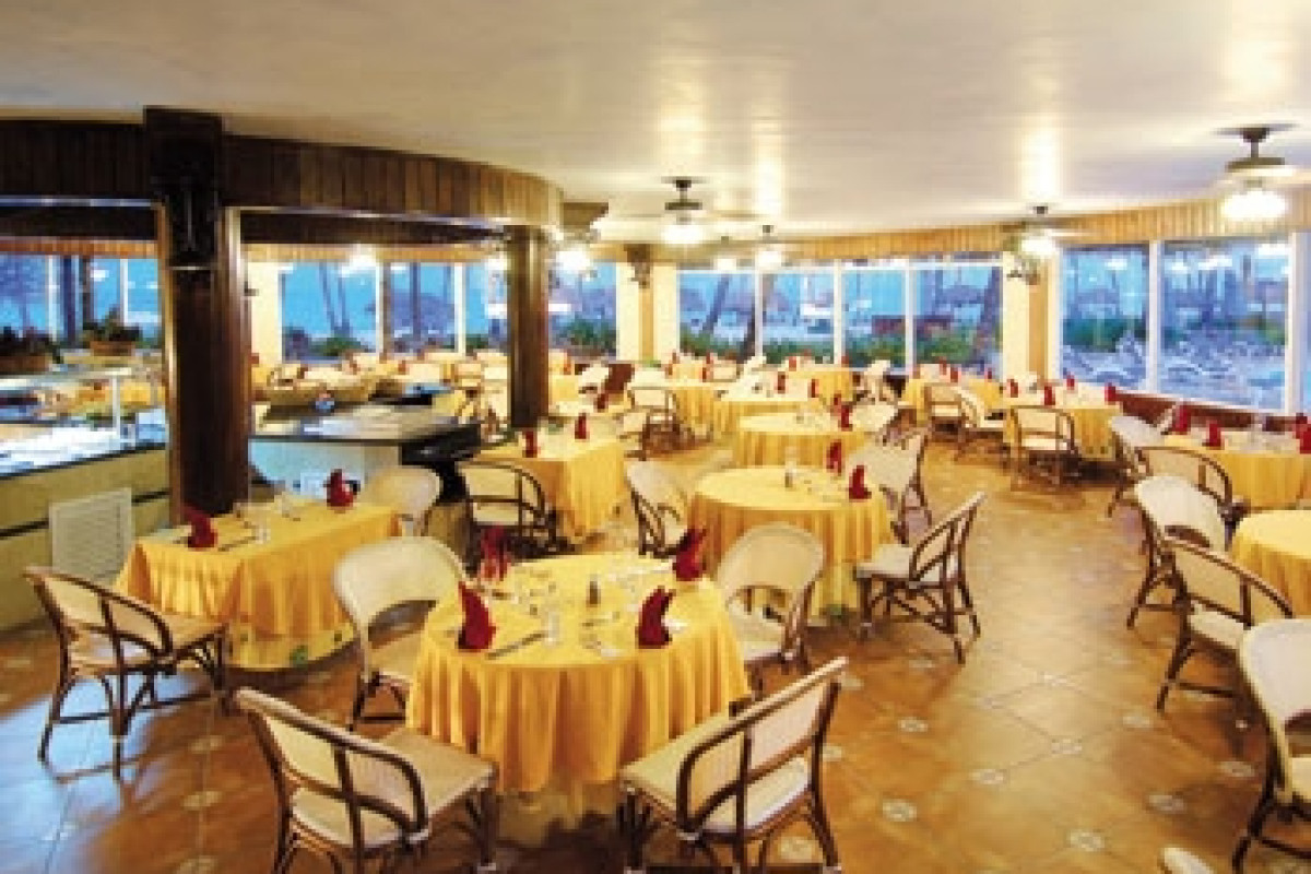 Hotel Barcelo Dominican Beach