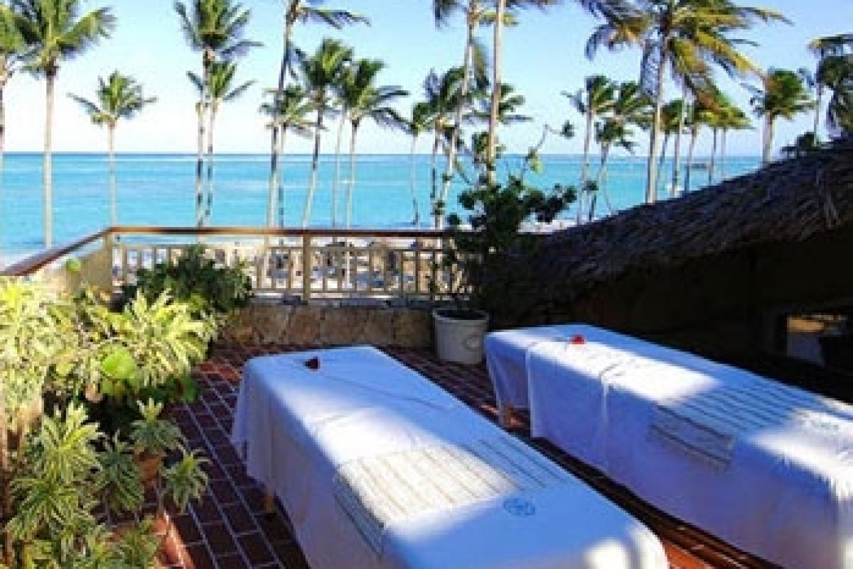 Hotel Barcelo Dominican Beach