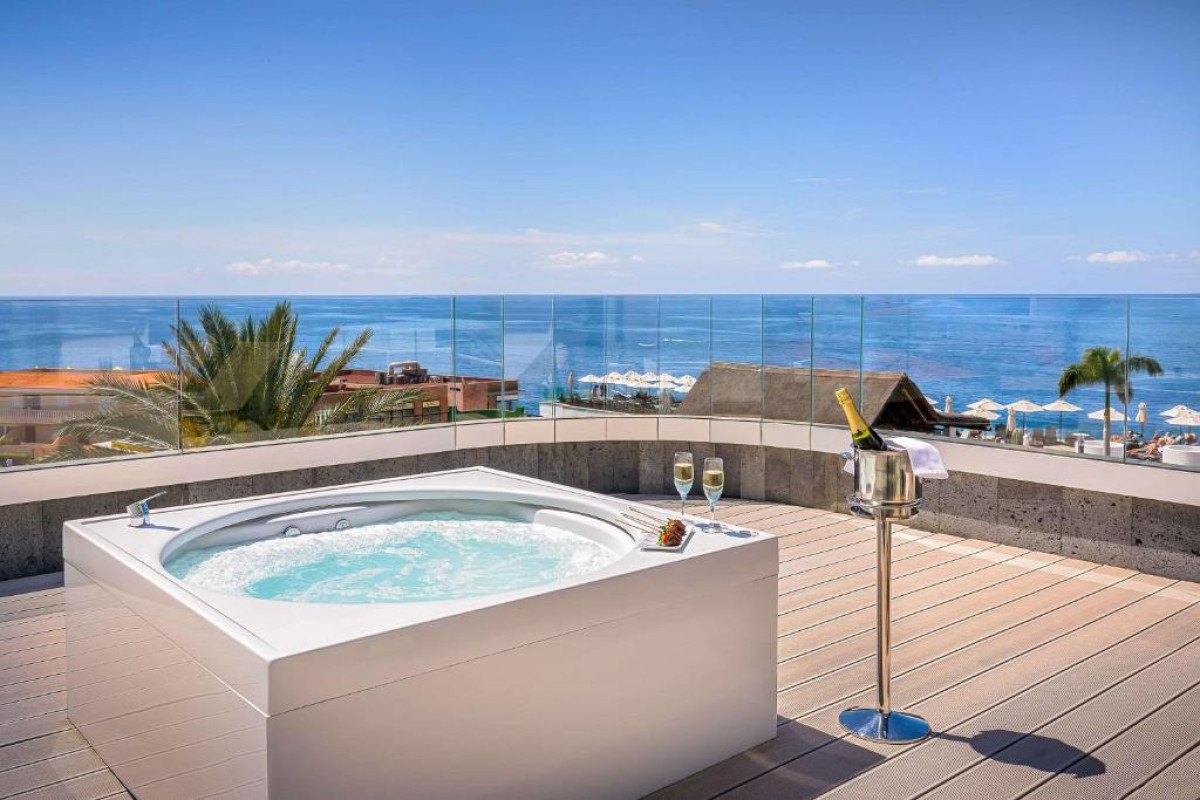 Hotel Barcelo Santiago - Adults Only