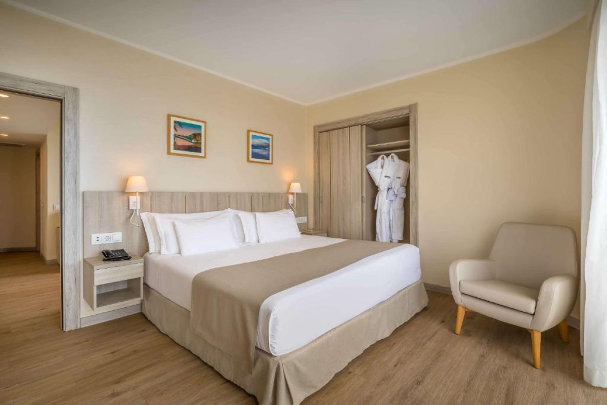 Hotel Barcelo Santiago - Adults Only