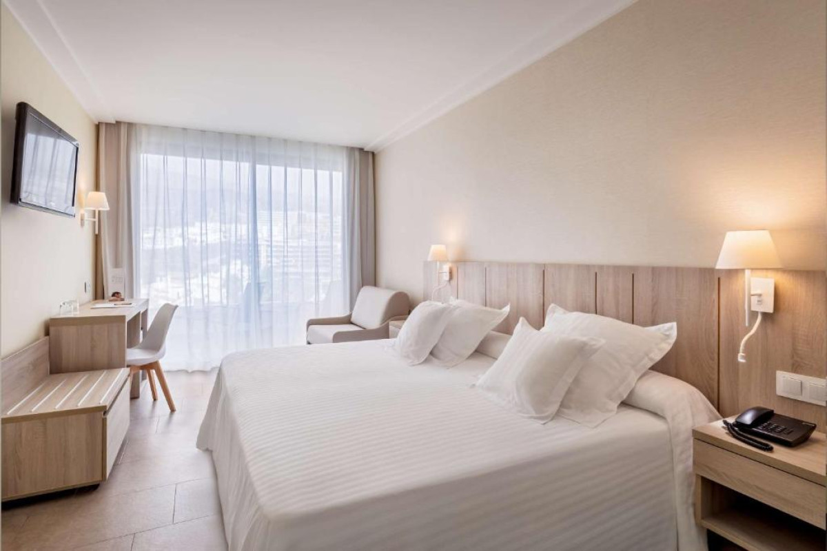 Hotel Barcelo Santiago - Adults Only