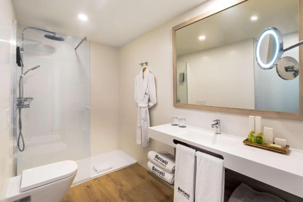 Hotel Barcelo Santiago - Adults Only
