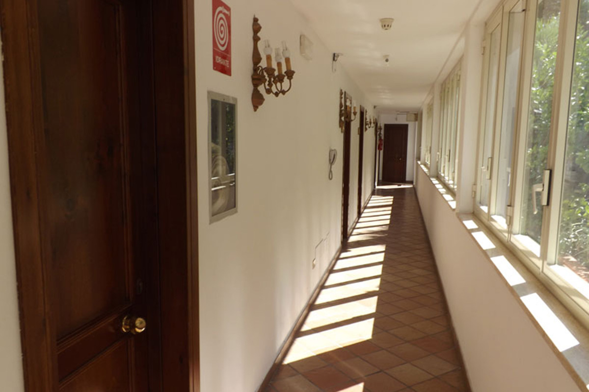 HOTEL BAY PALACE