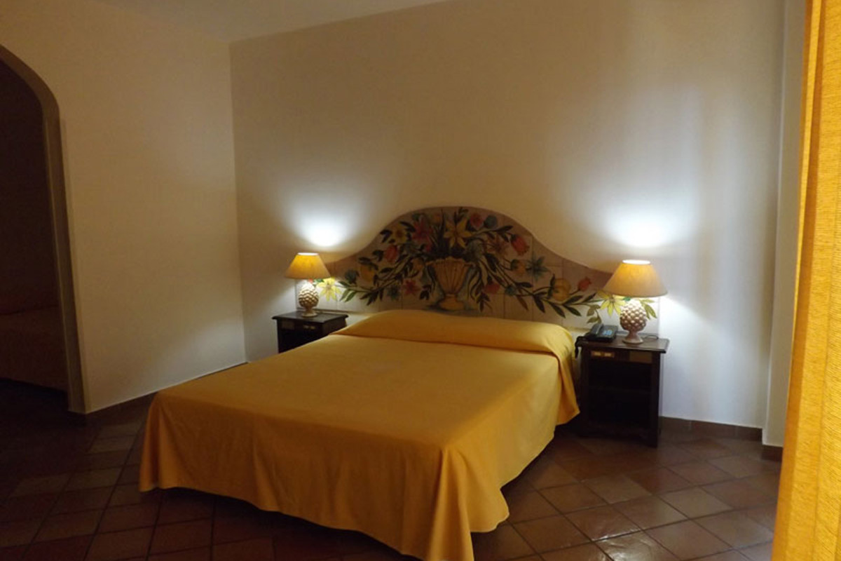 HOTEL BAY PALACE