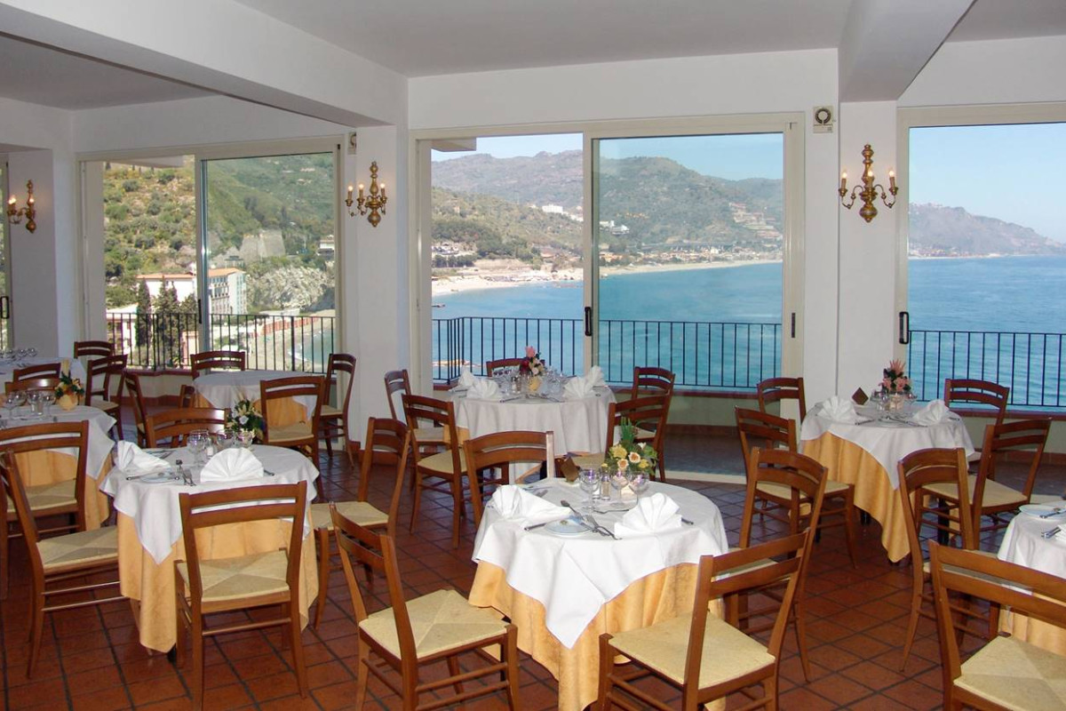HOTEL BAY PALACE