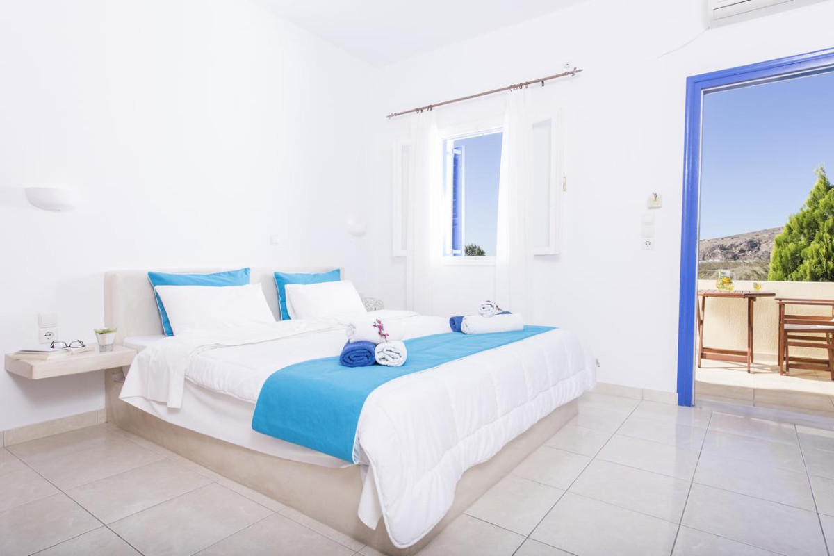Hotel Bella Santorini