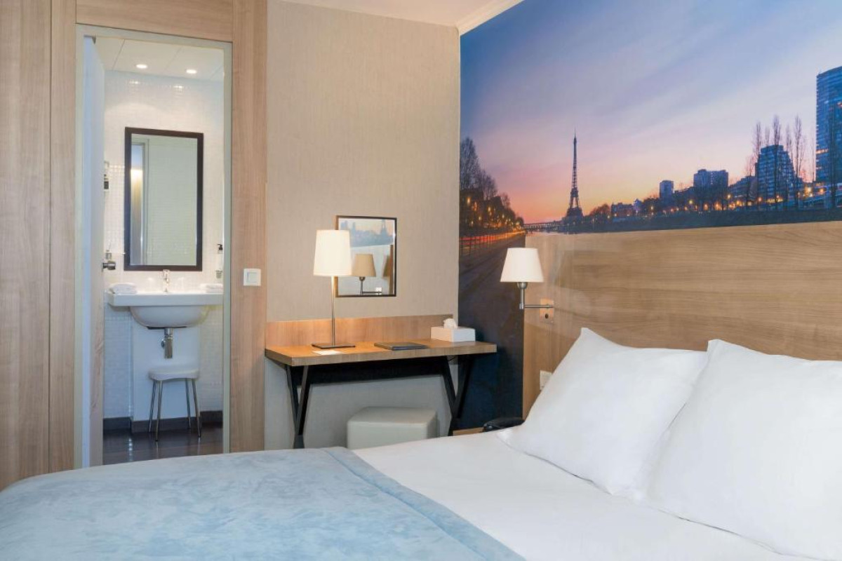 BEST WESTERN RIVES DE PARIS LA DEFENSE
