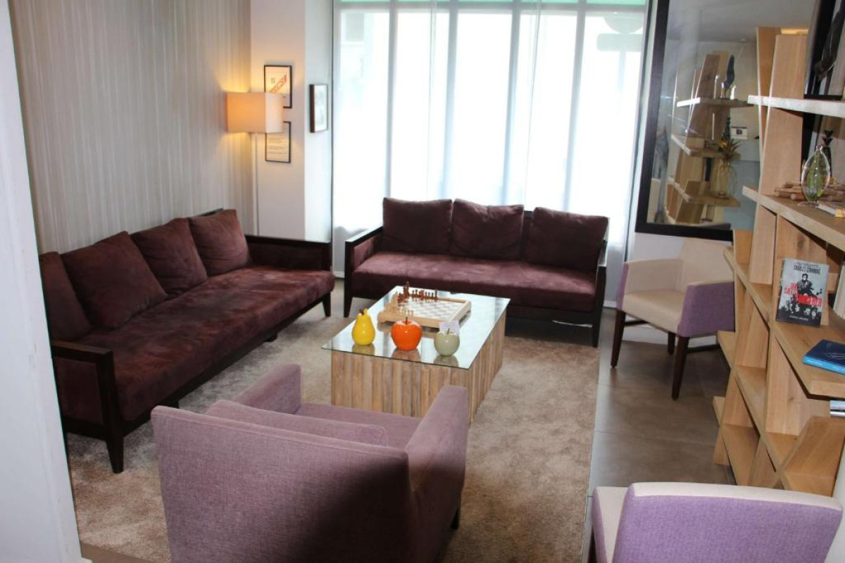 BEST WESTERN RIVES DE PARIS LA DEFENSE