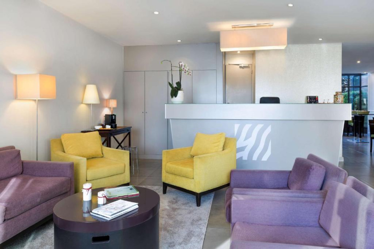 BEST WESTERN RIVES DE PARIS LA DEFENSE