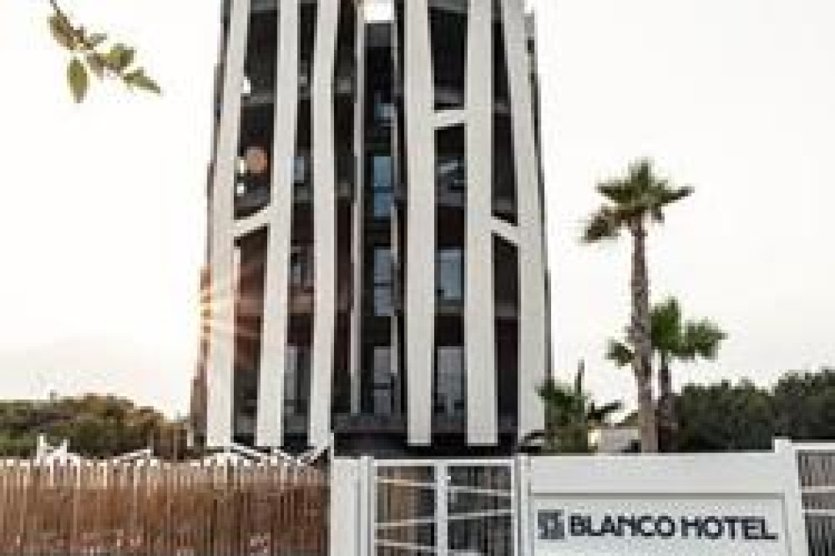 Hotel Blanco