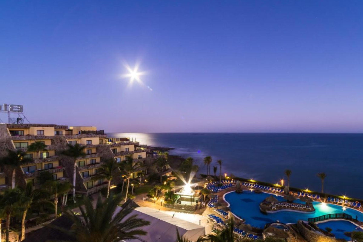 Hotel BlueBay Beach Club