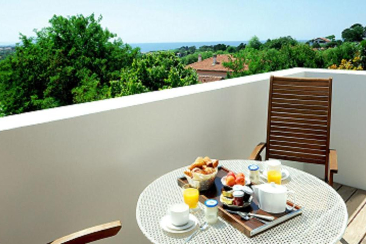 Hôtel Briketenia