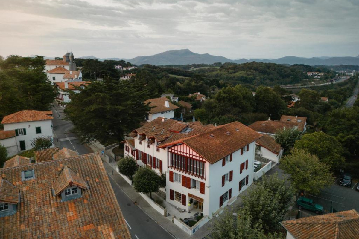 Hôtel Briketenia