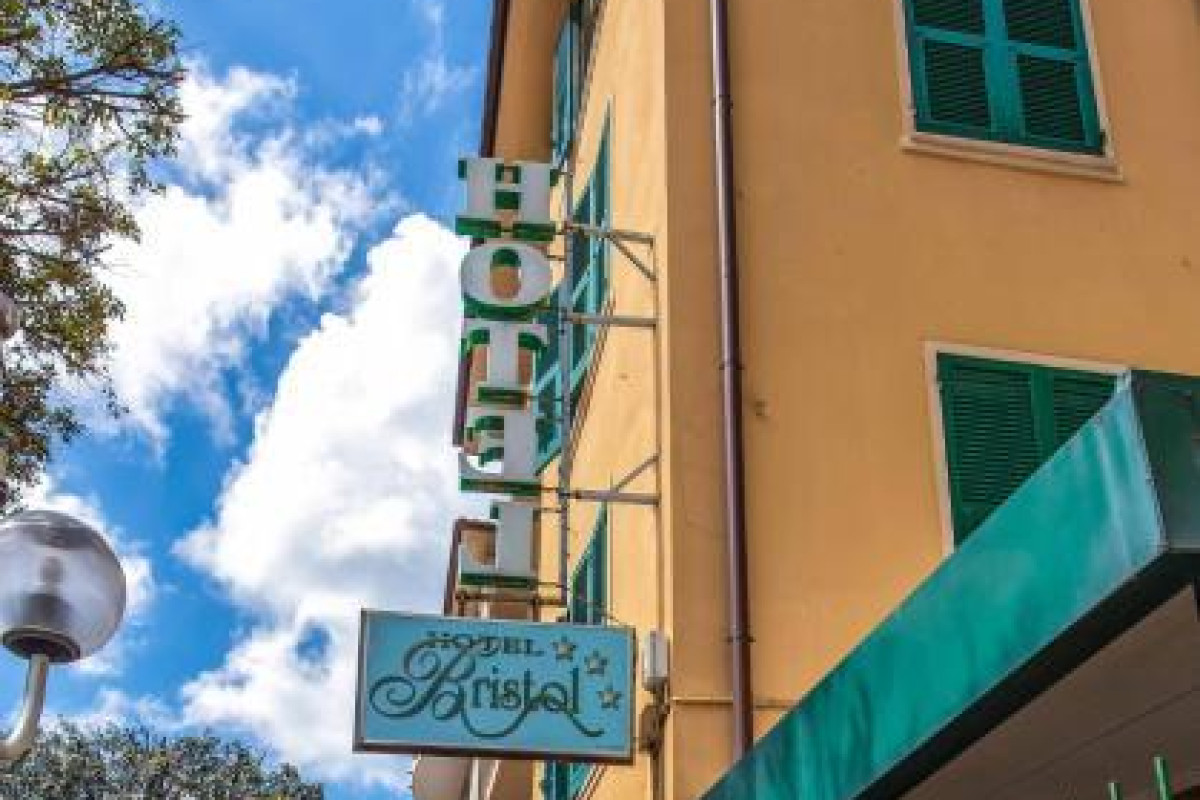 Hotel Bristol