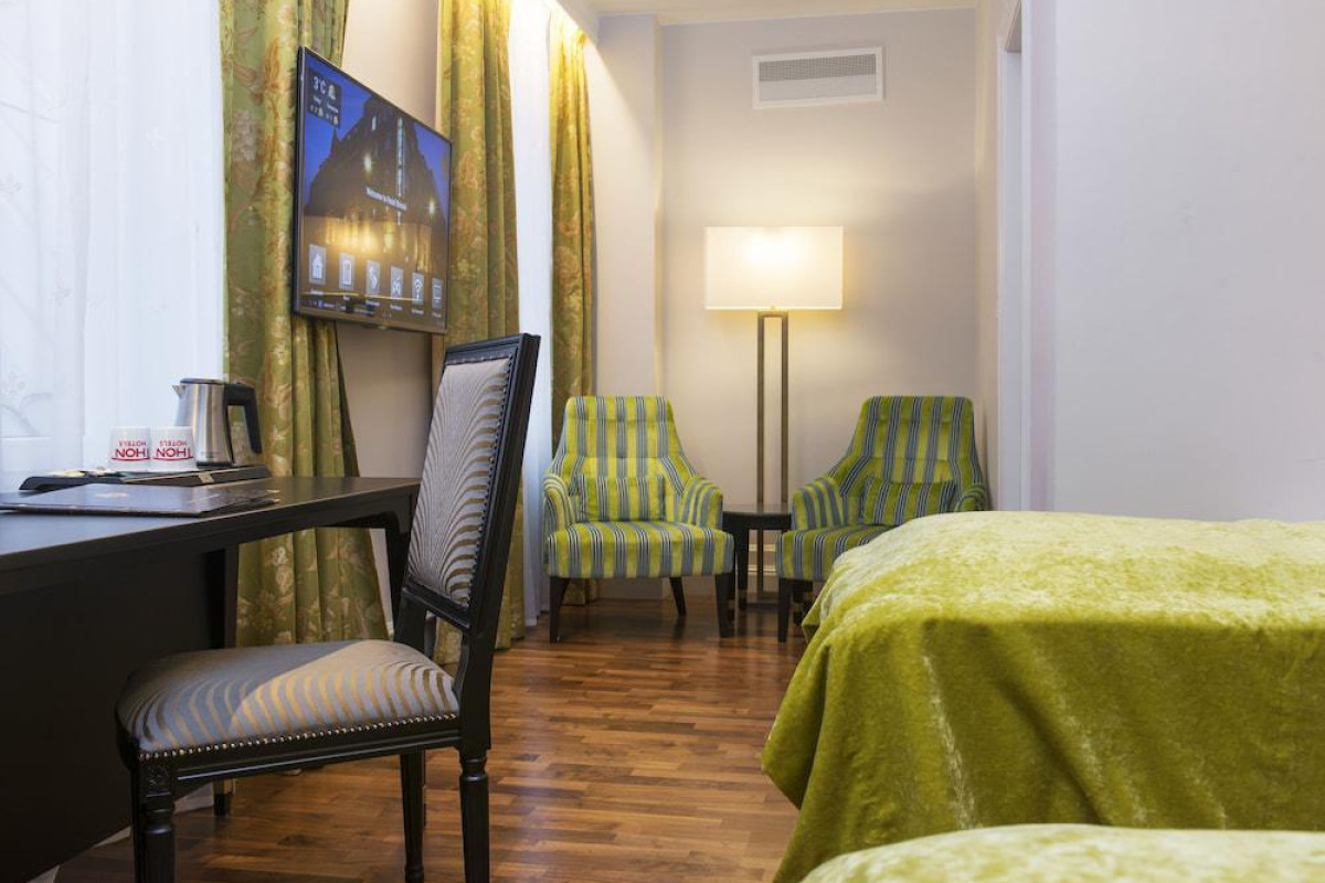 Hotel Bristol