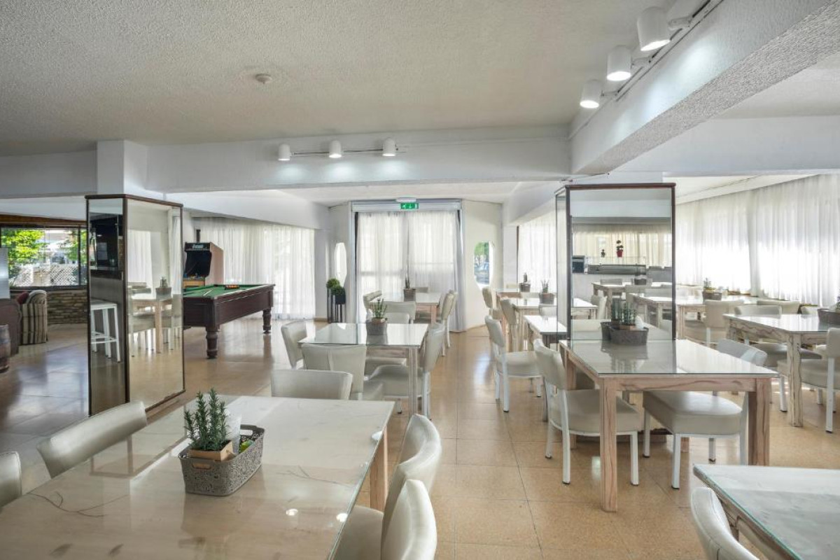 CACTUS HOTEL