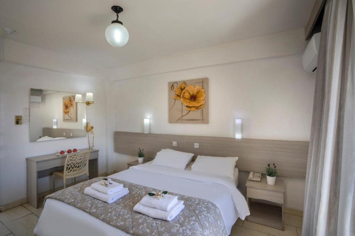 CACTUS HOTEL