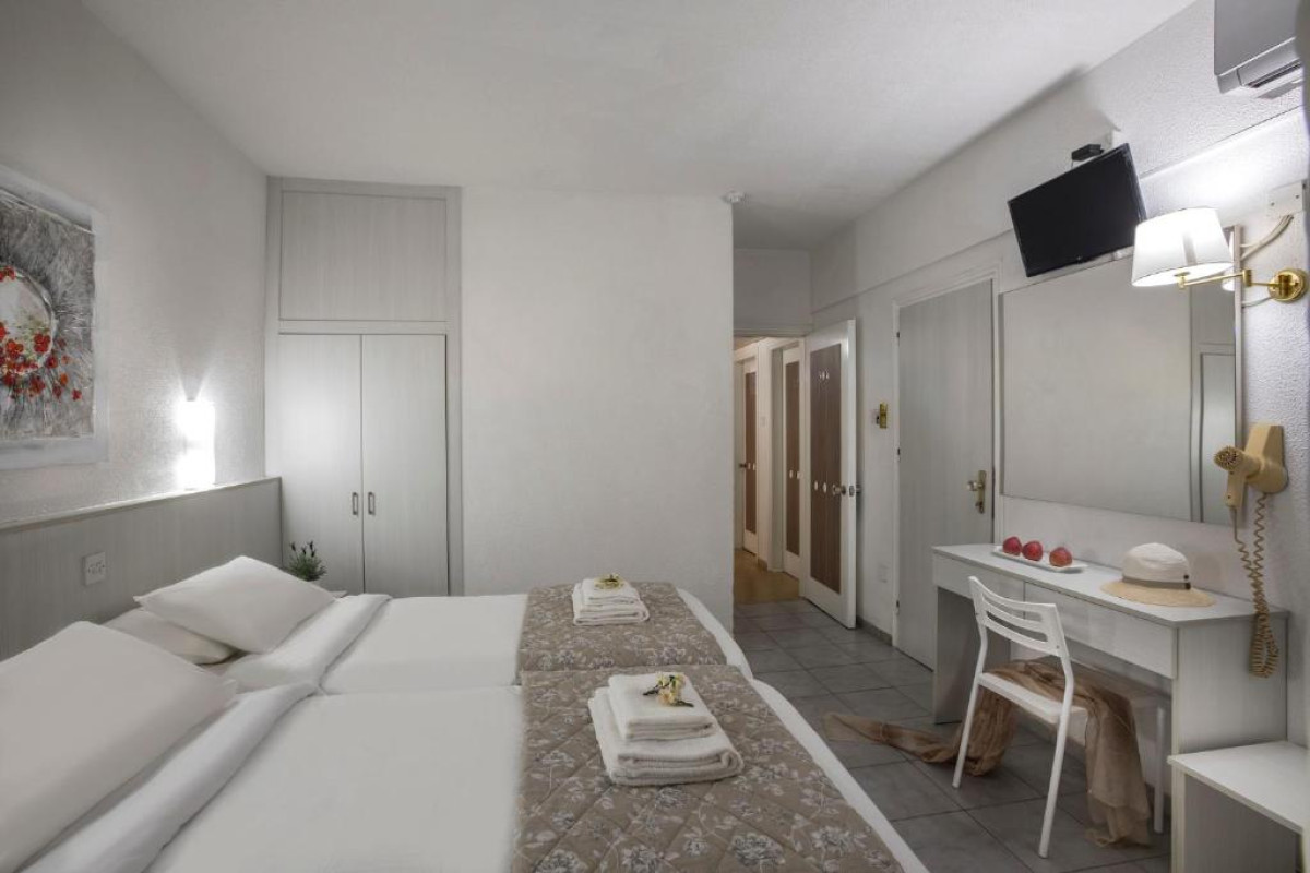 CACTUS HOTEL