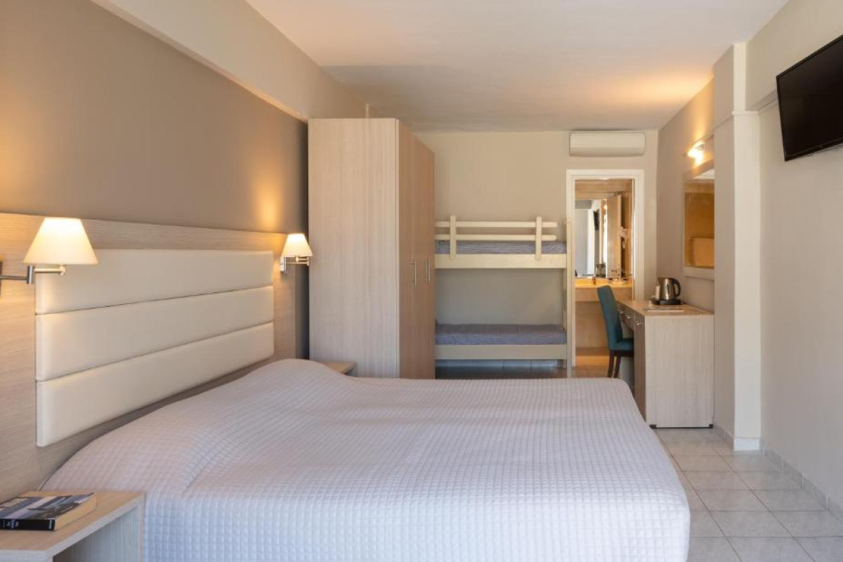 Hotel Canvas by Mitsis Messonghi