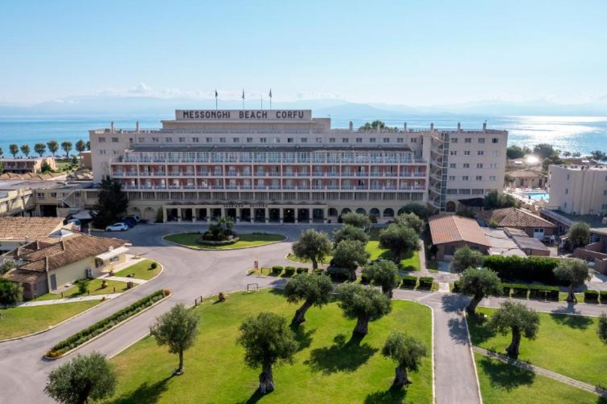 Hotel Canvas by Mitsis Messonghi