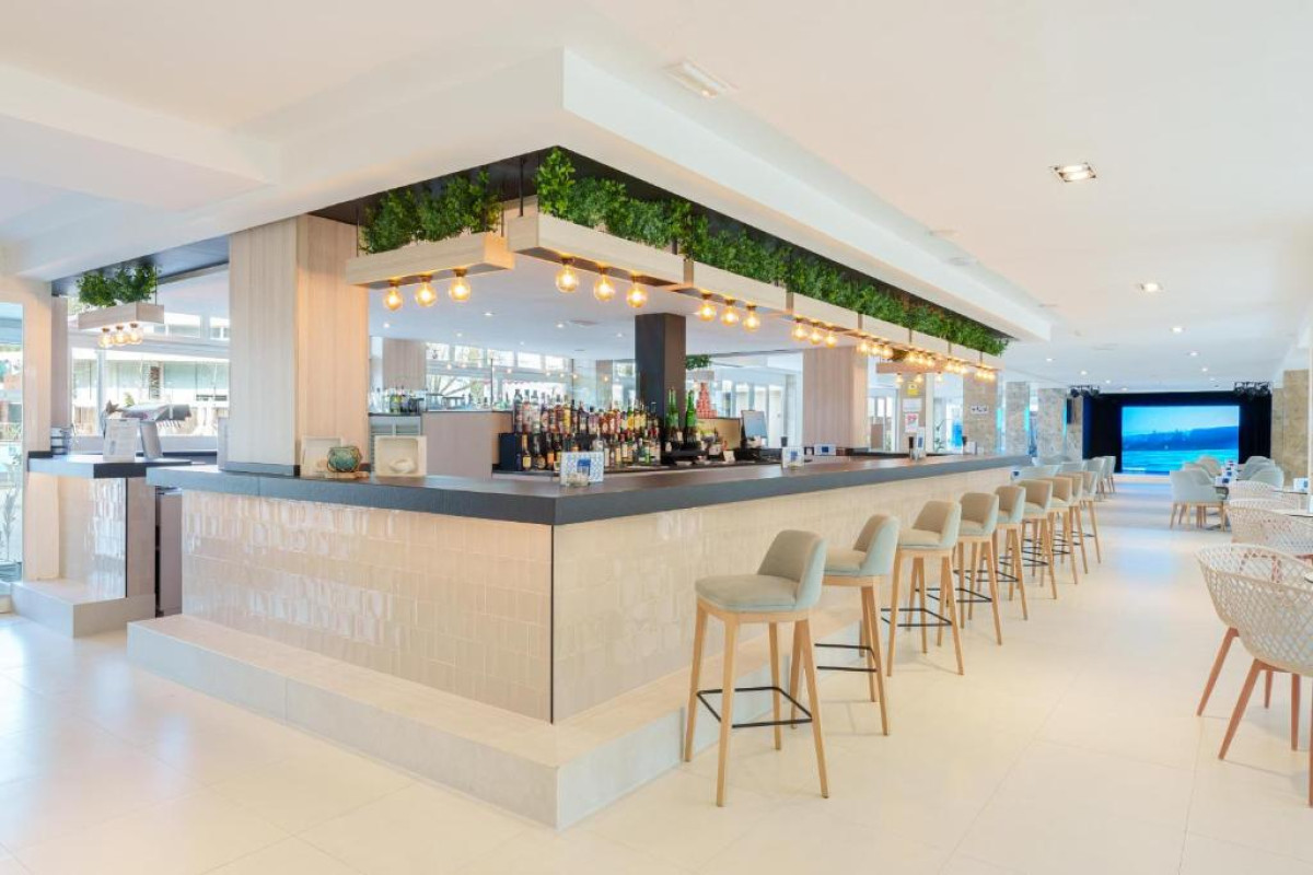 Hotel Globales Janeiro (Ex. Caprice Janeiro & Spa)