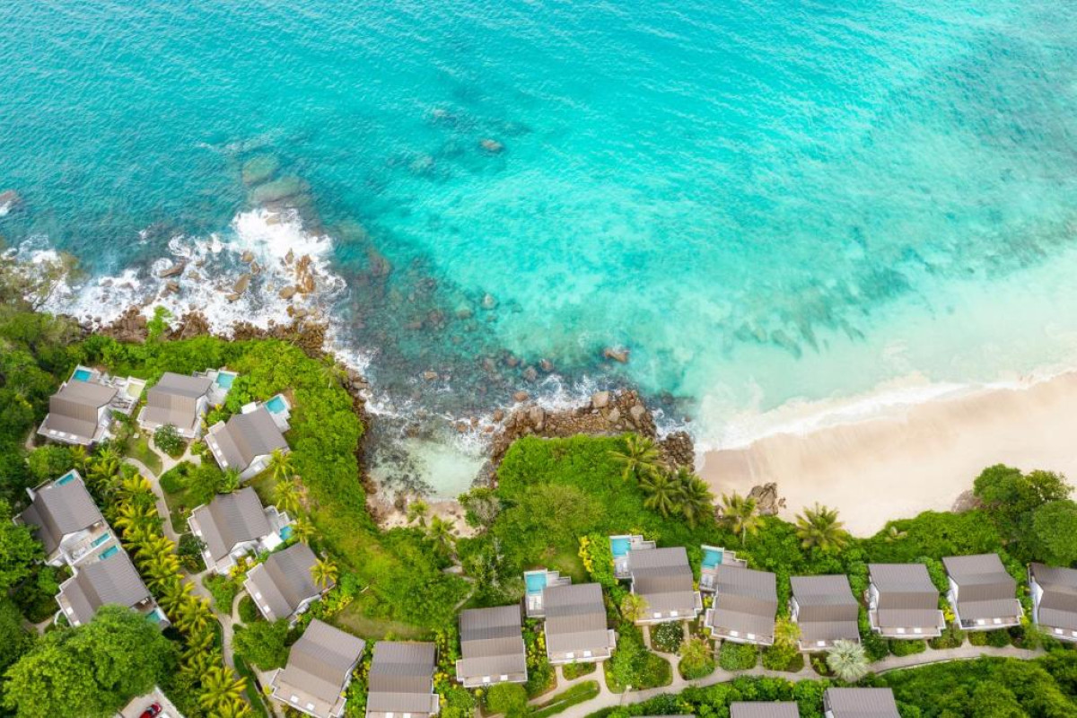 Hotel Carana Beach