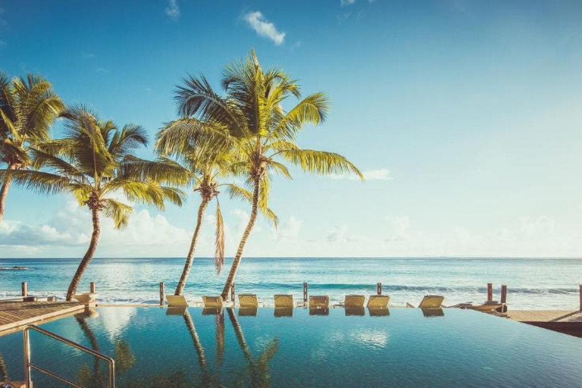 Hotel Carana Beach