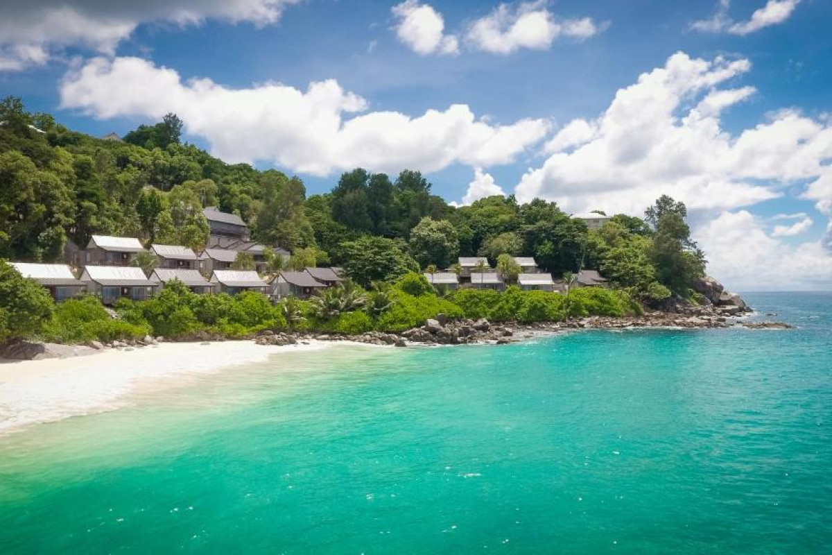 Hotel Carana Beach