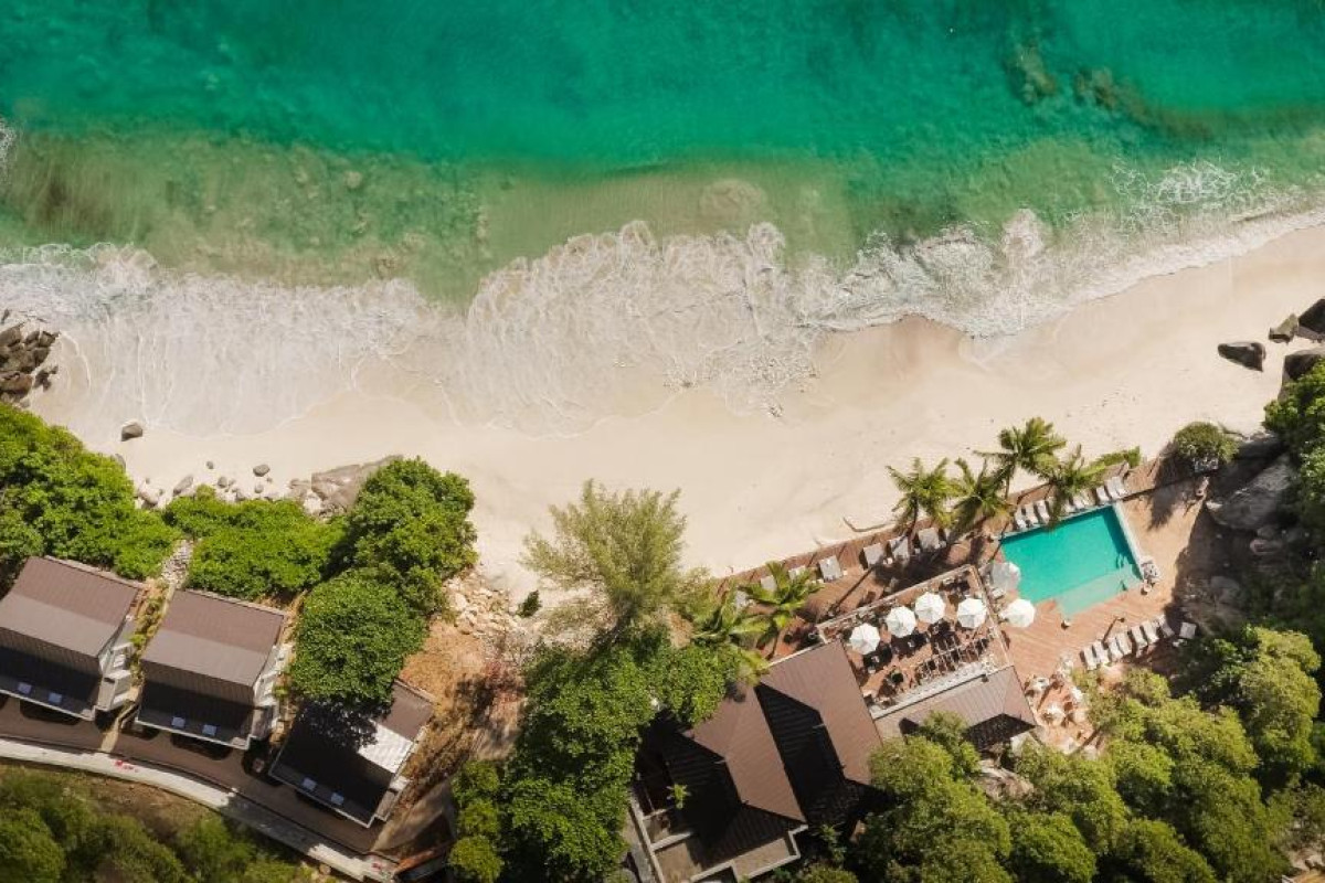 Hotel Carana Beach