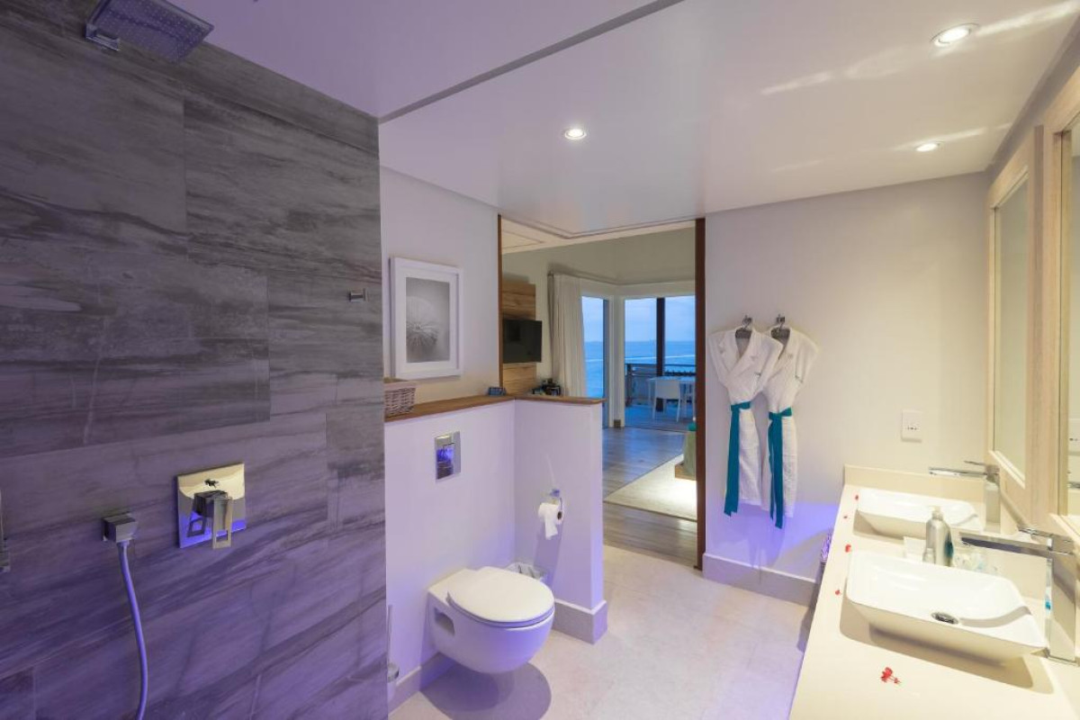 Hotel Carana Beach
