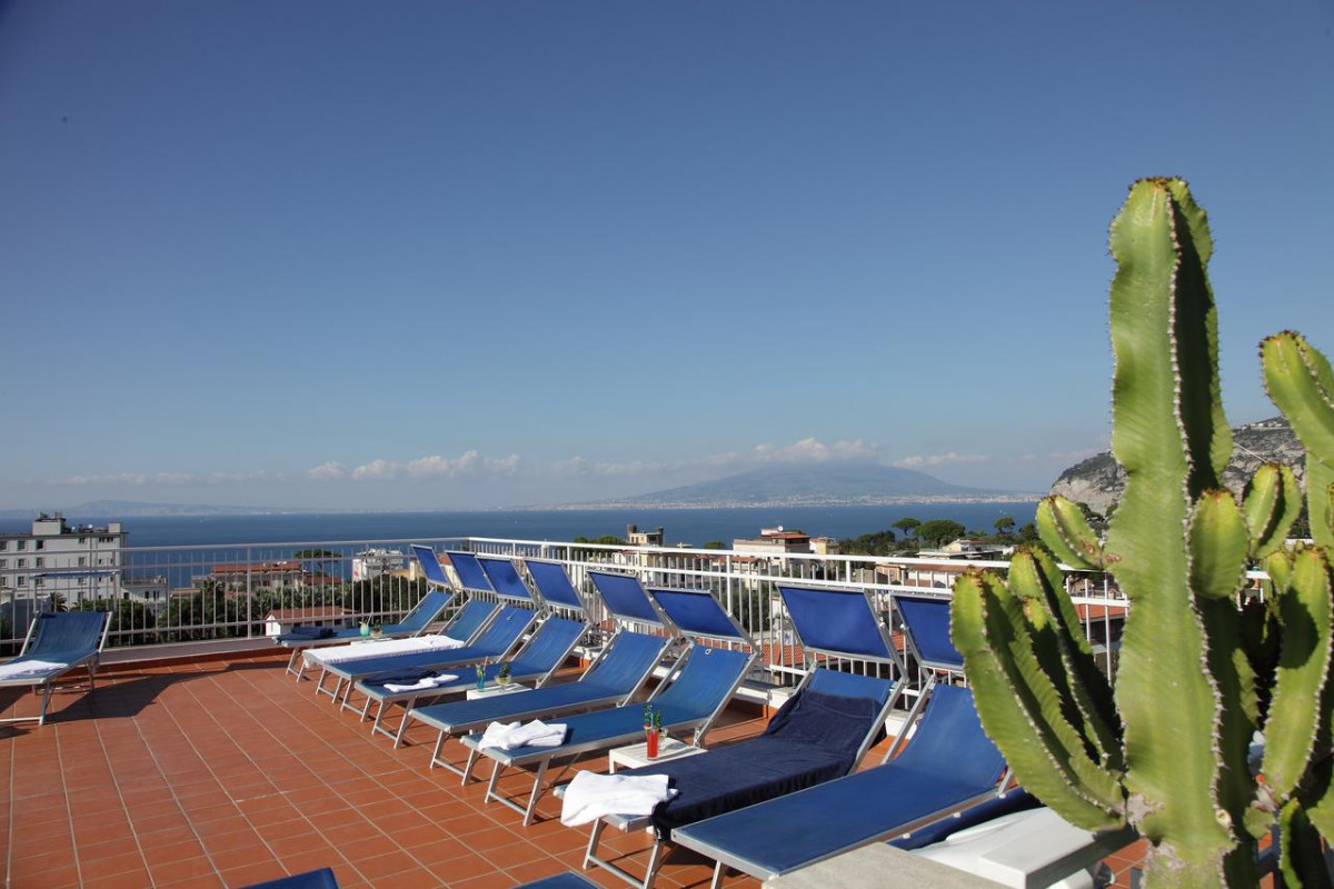 Hotel Caravel
