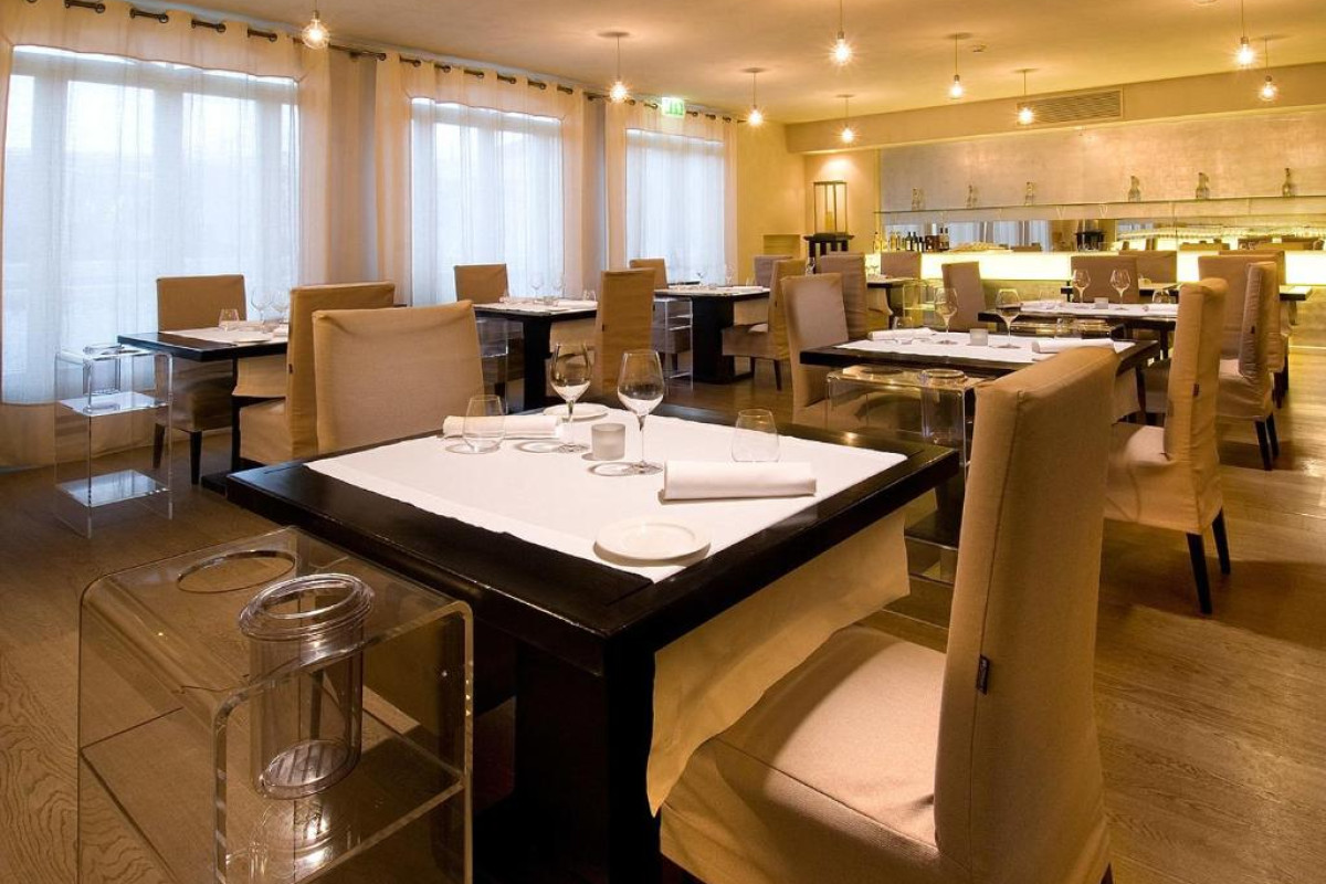 Hotel Carducci 76