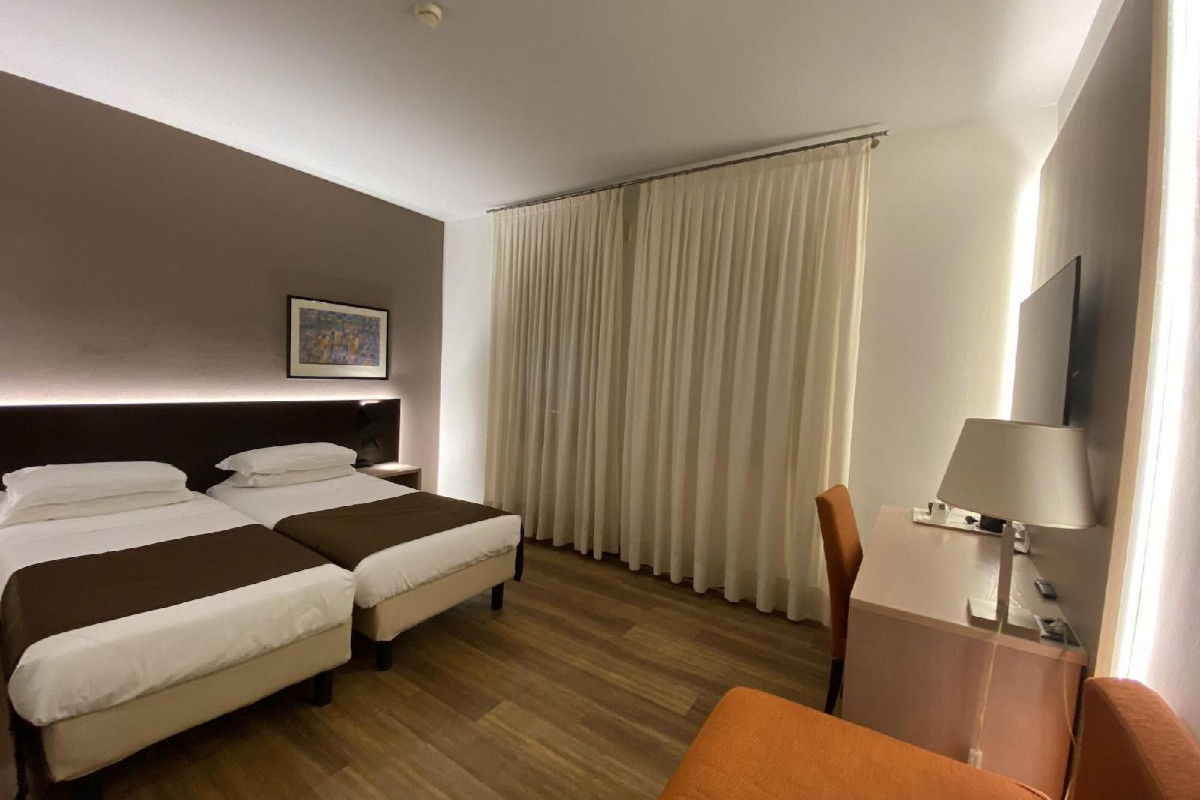 Hotel Carlton