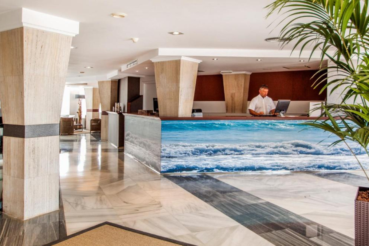 Hotel Catalonia del Mar - Adults Only