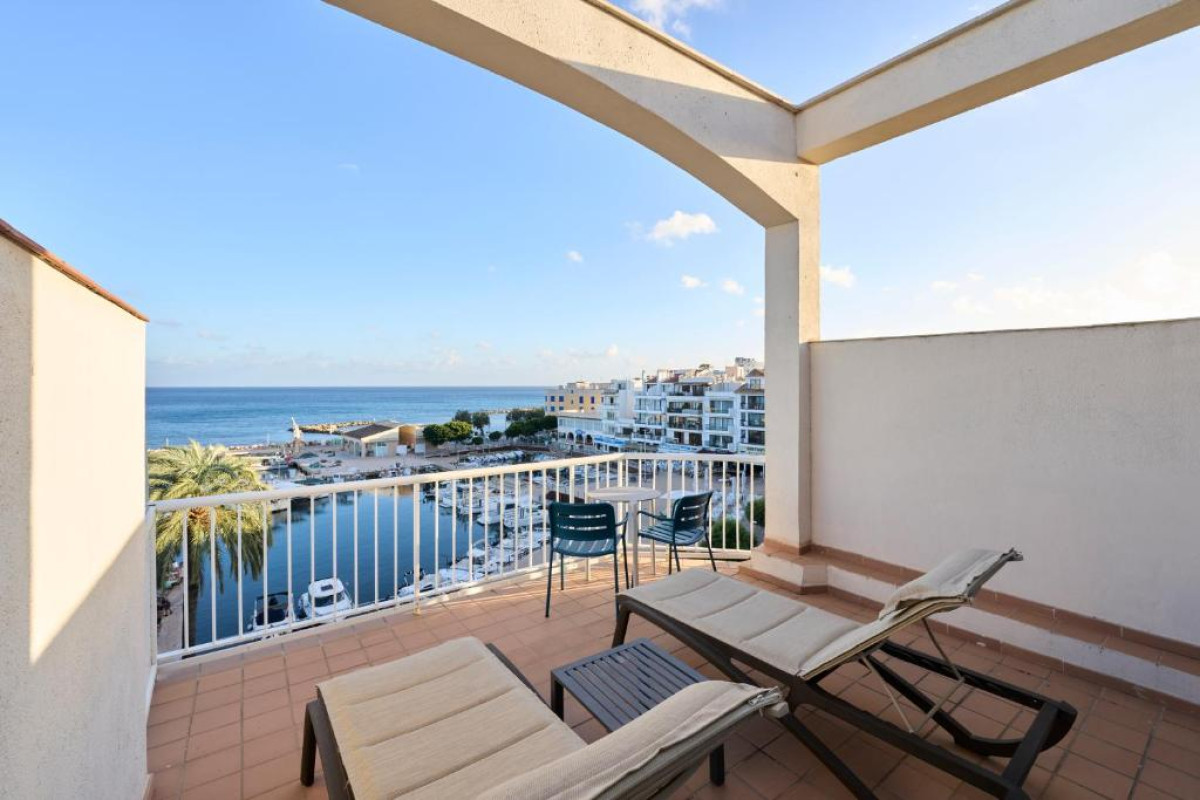 Hotel Catalonia del Mar - Adults Only