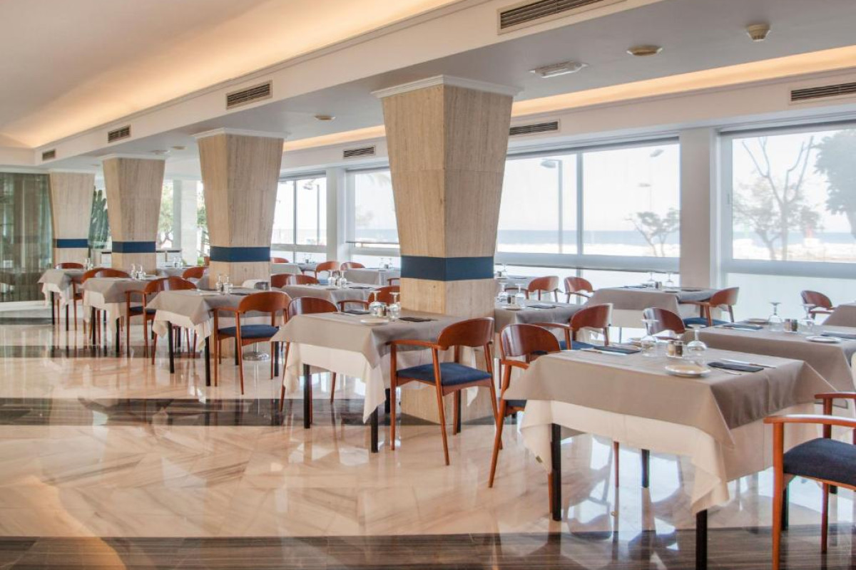 Hotel Catalonia del Mar - Adults Only