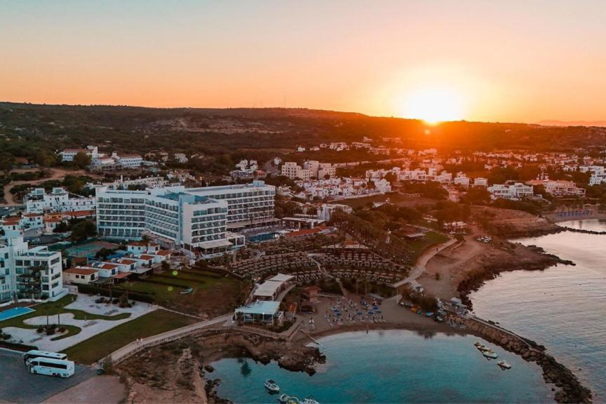 Hotel Cavo Maris Beach