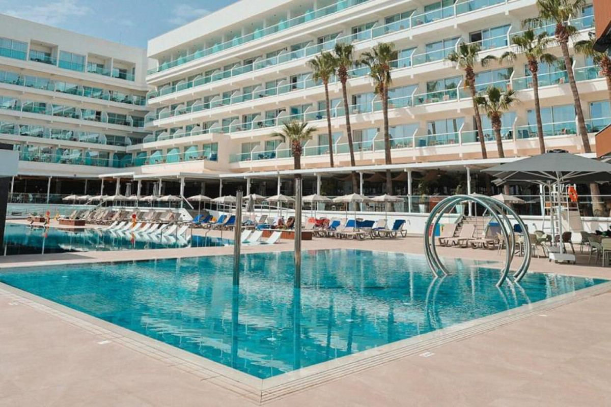 Hotel Cavo Maris Beach