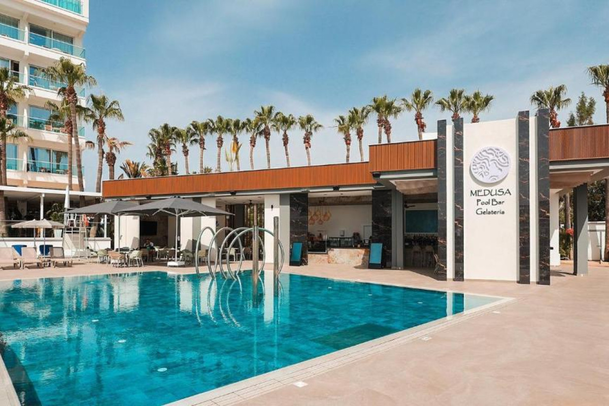 Hotel Cavo Maris Beach