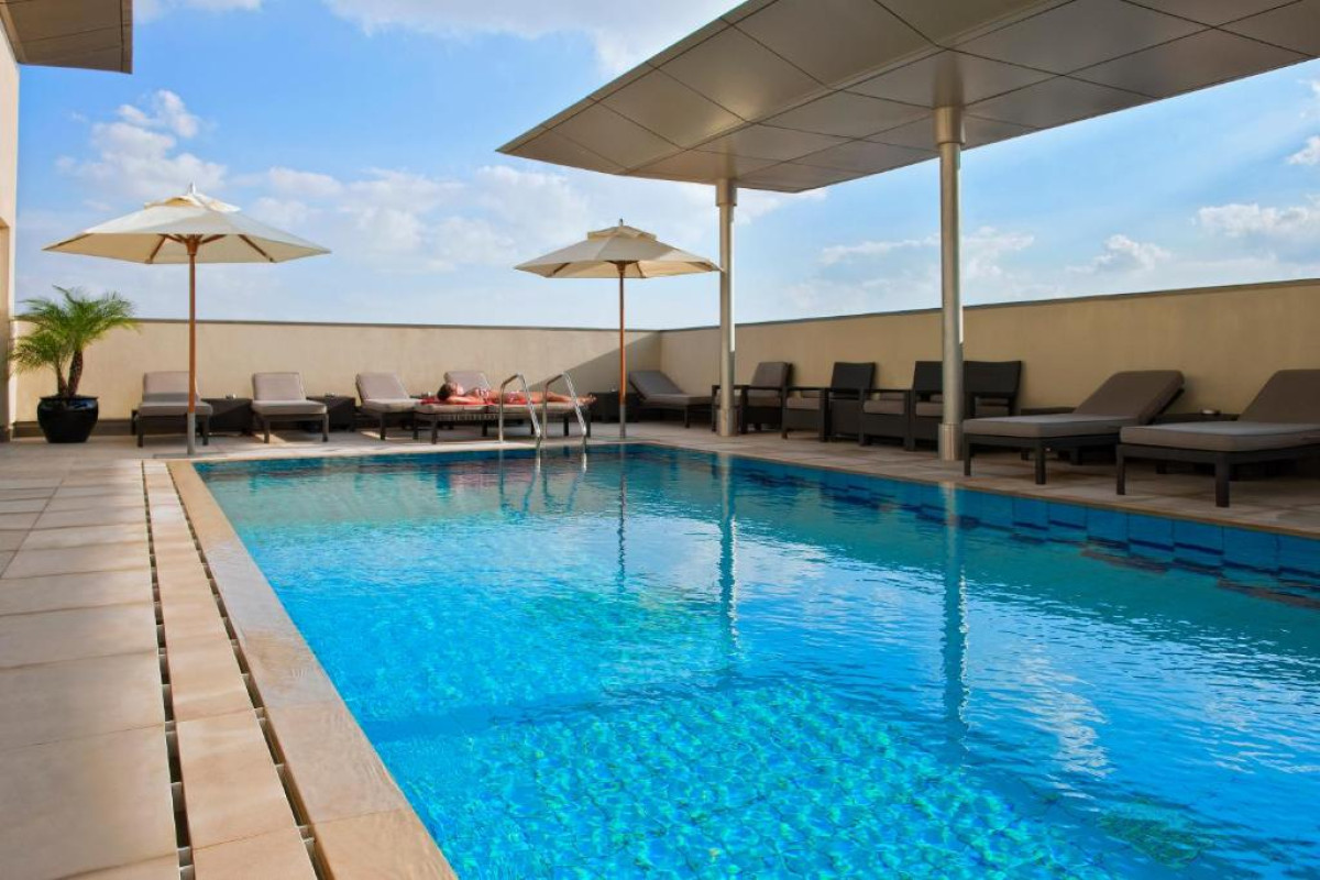 Hotel Centro Al Manhal by Rotana
