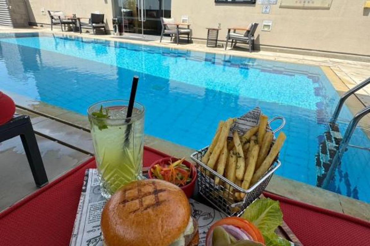 Hotel Centro Al Manhal by Rotana