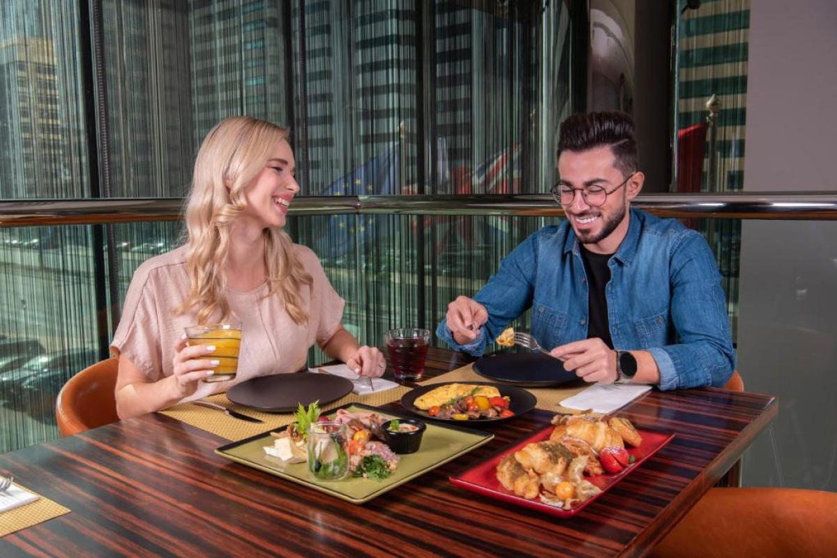 Hotel Centro Al Manhal by Rotana