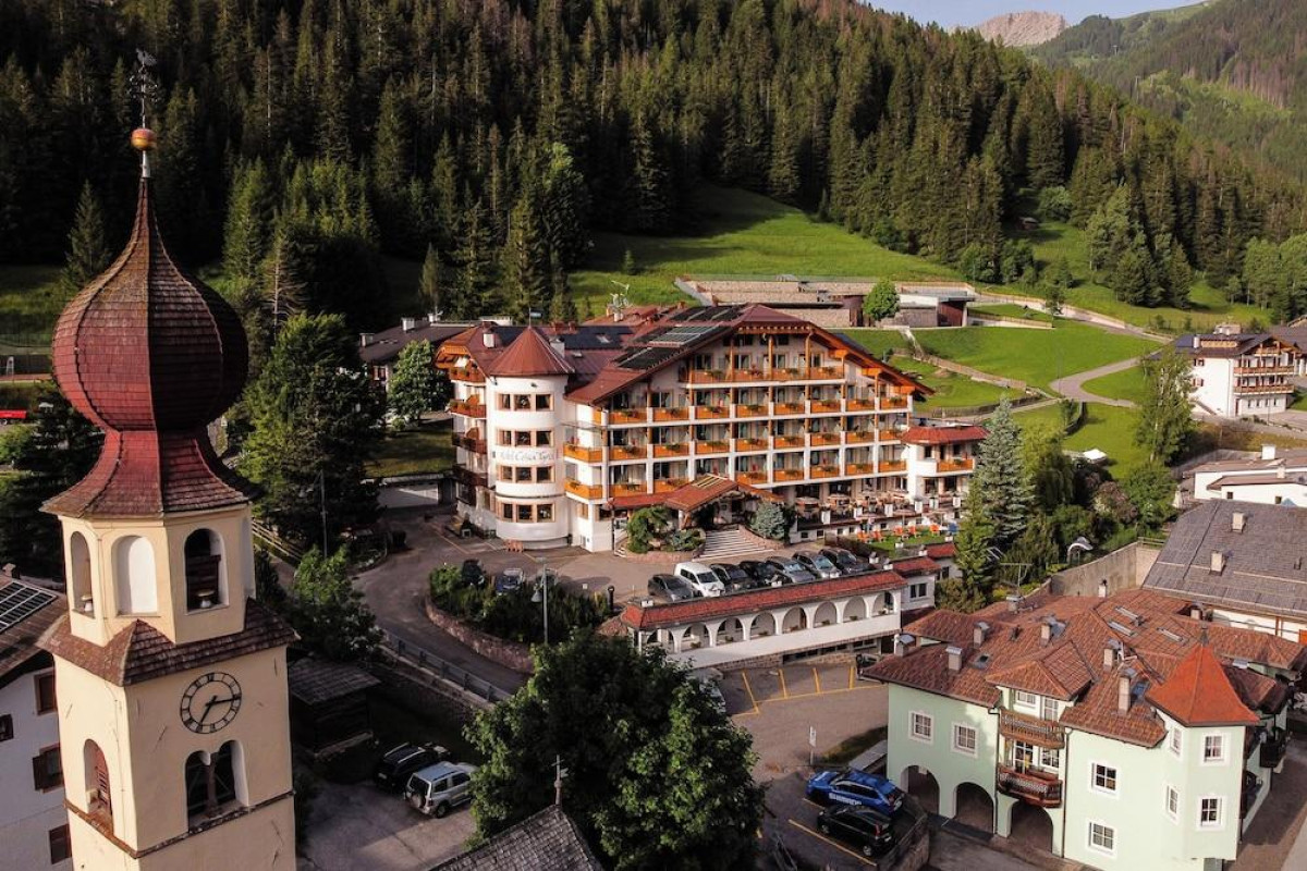Hotel Cesa Tyrol